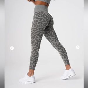 NVGTN Khaki Green Leopard Seamless Leggings